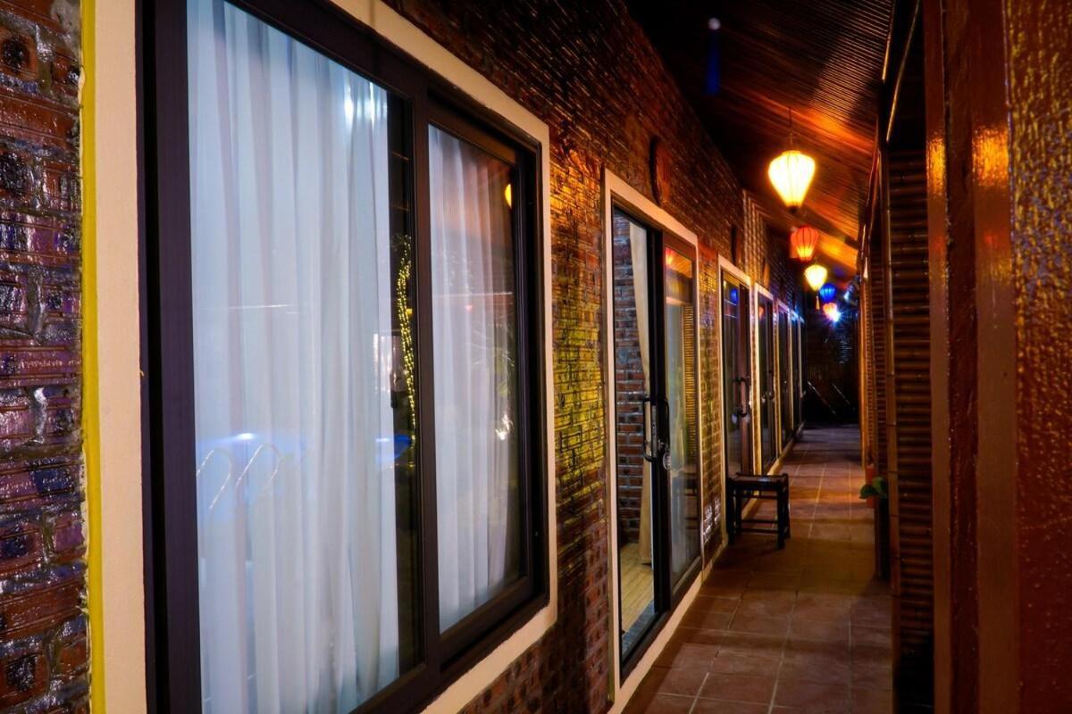 D&D Riverside Homestay Xuan Son ภายนอก รูปภาพ