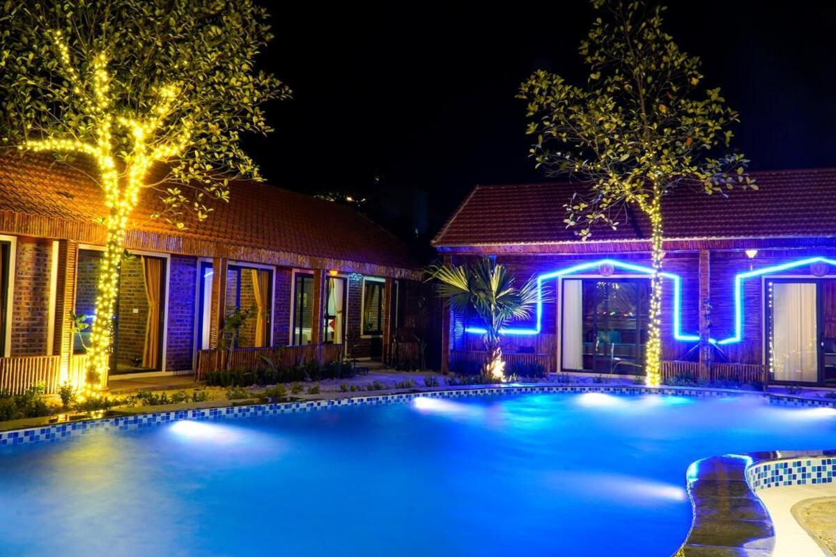 D&D Riverside Homestay Xuan Son ภายนอก รูปภาพ